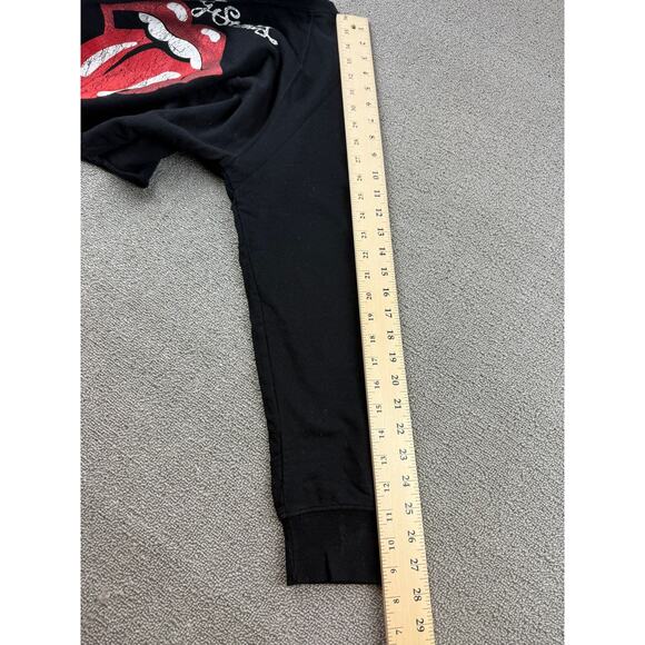 Bravado Large The Rolling Stones Cropped Sweatshirt Black Red Lips Rock Shirt - Picture 6 of 7